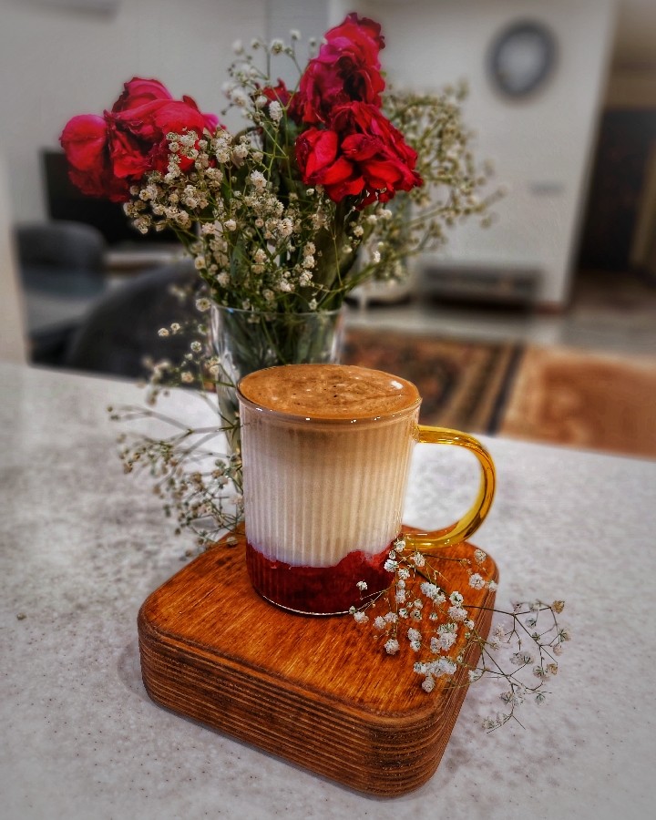 عکس قهوه توت فرنگی