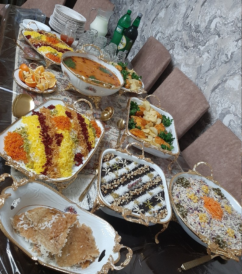 عکس دورهمی دوستانه