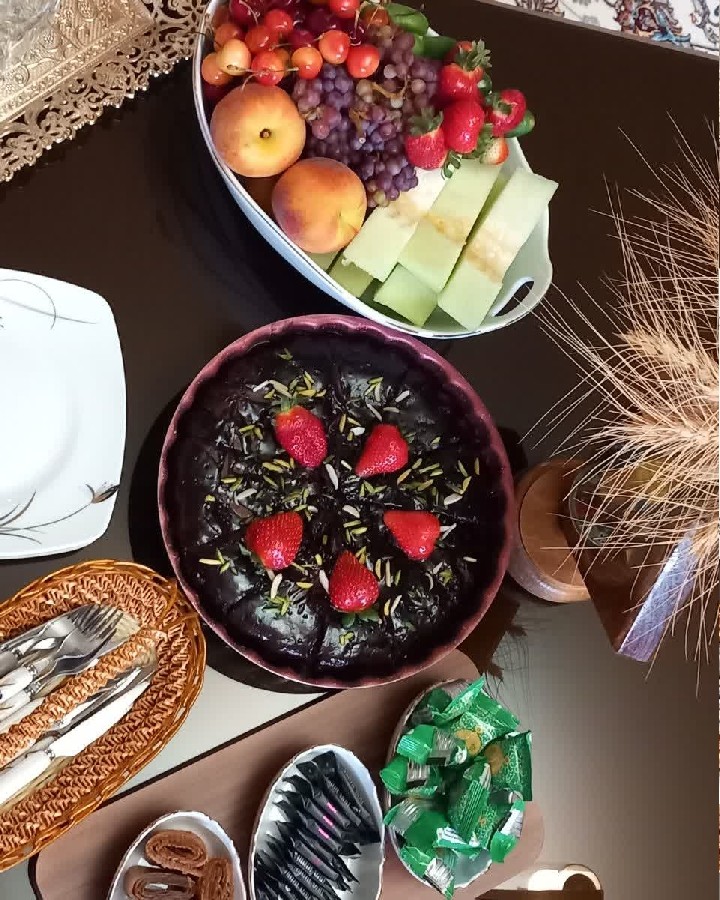 عکس عصرانه دورهمی دوستانه
