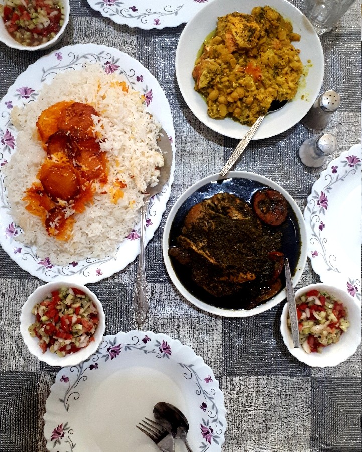 عکس بفرمایید ناهار باقالی قاتق و خورشت تابیران تقدیم به نگاه زیبای شما