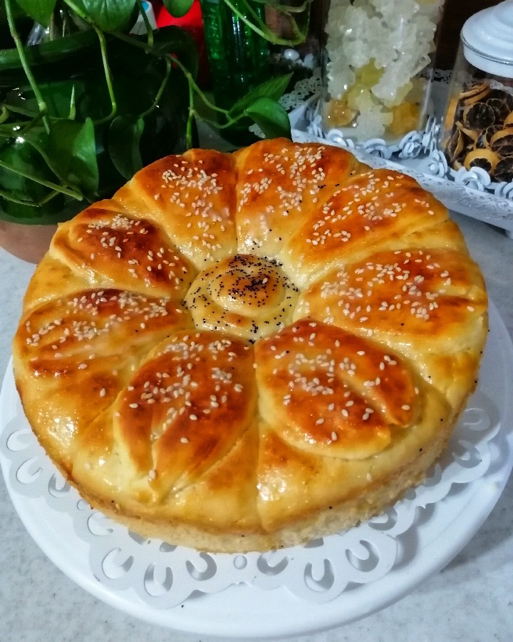 عکس نان گل شیر عسلی