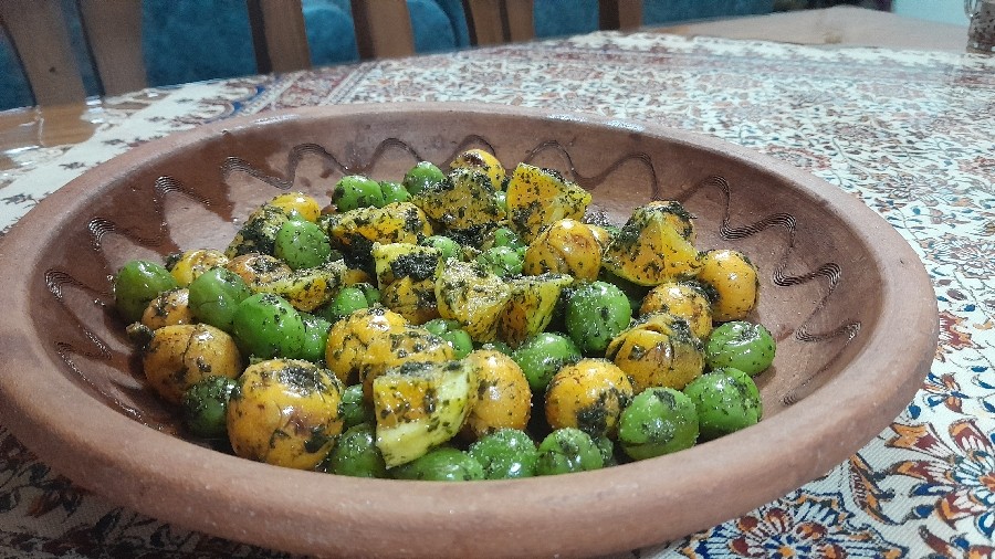 عکس گوجه سبز و ازگیل و نمک سبز 