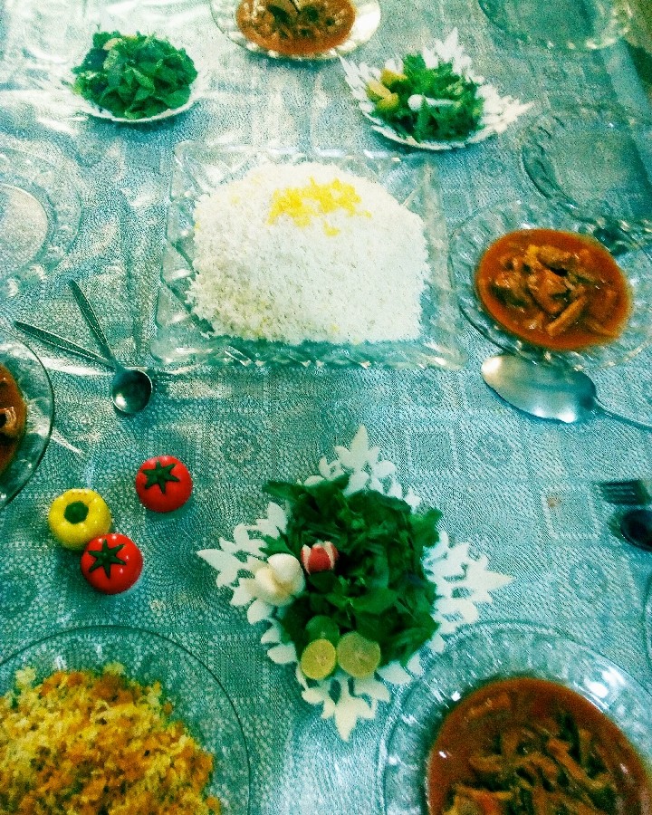 عکس سلام دوستان یک ناهار دور همی 