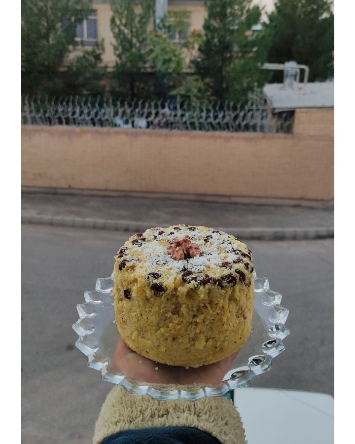 عکس کیک گردو‌ کشمشی❤️