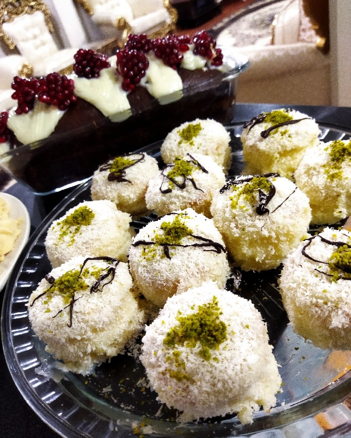عکس کیک گوله برفی
کیک شکلاتی