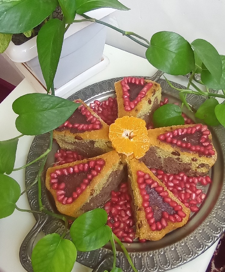 عکس کیک گردو و کشمشی 