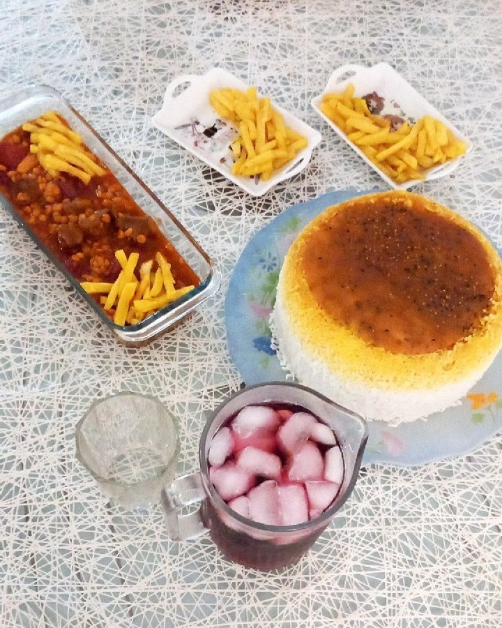 عکس خورش قیمه آلو 