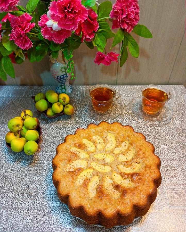 کیک سیب و دارچین 