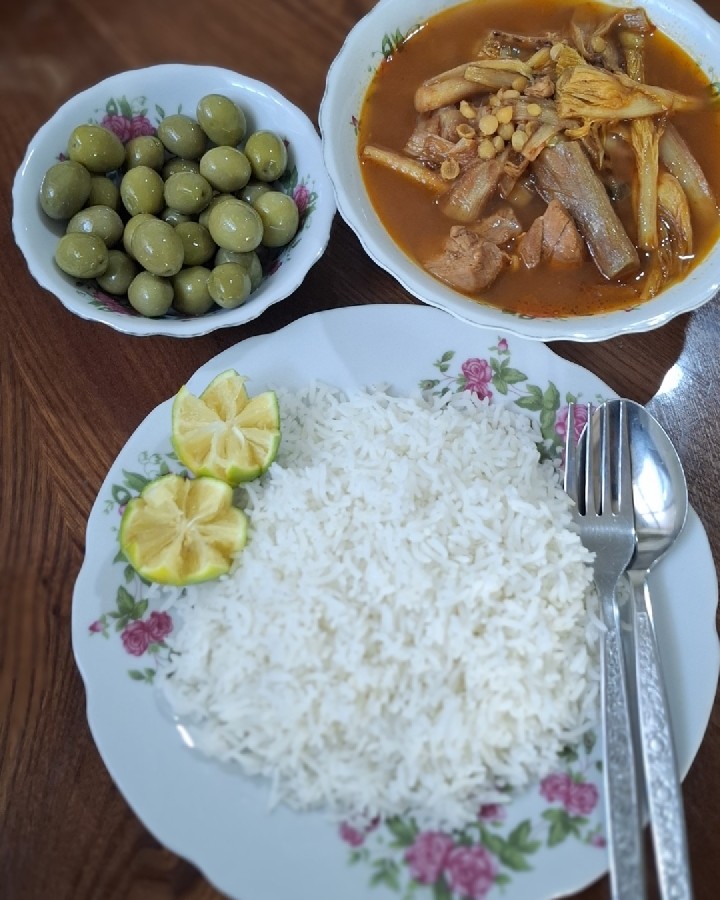 عکس خورشت کنگر 