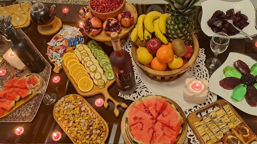 عکس میز شب یلدا 