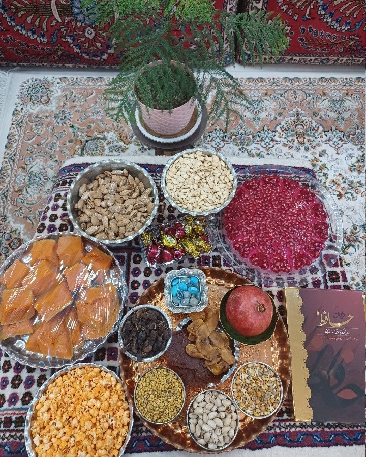 عکس سفره شب یلدا(۱۴۰۳)