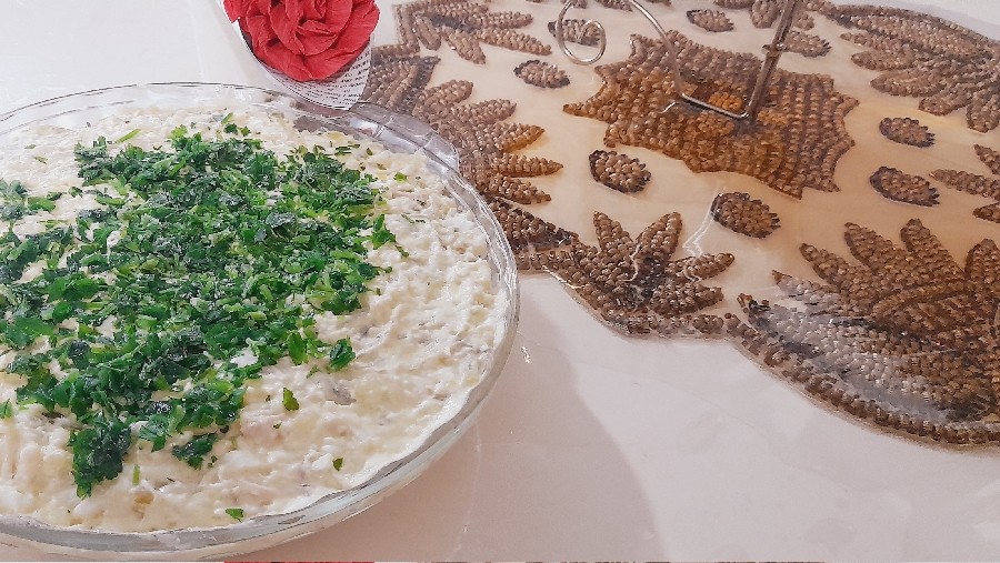 عکس اینم شام امروزمون سلاد الوییه جاتون خالی???