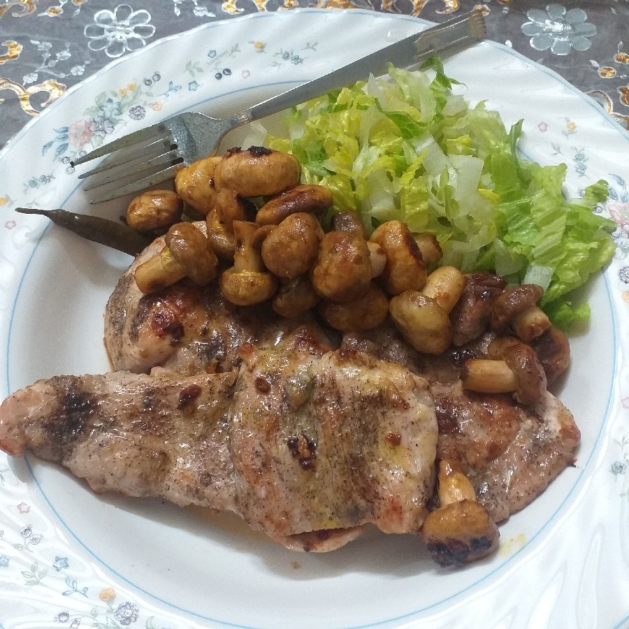 استیک بوقلمون