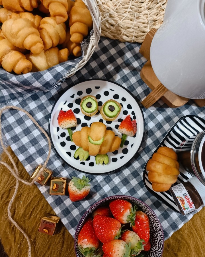 عکس کروسان دونات