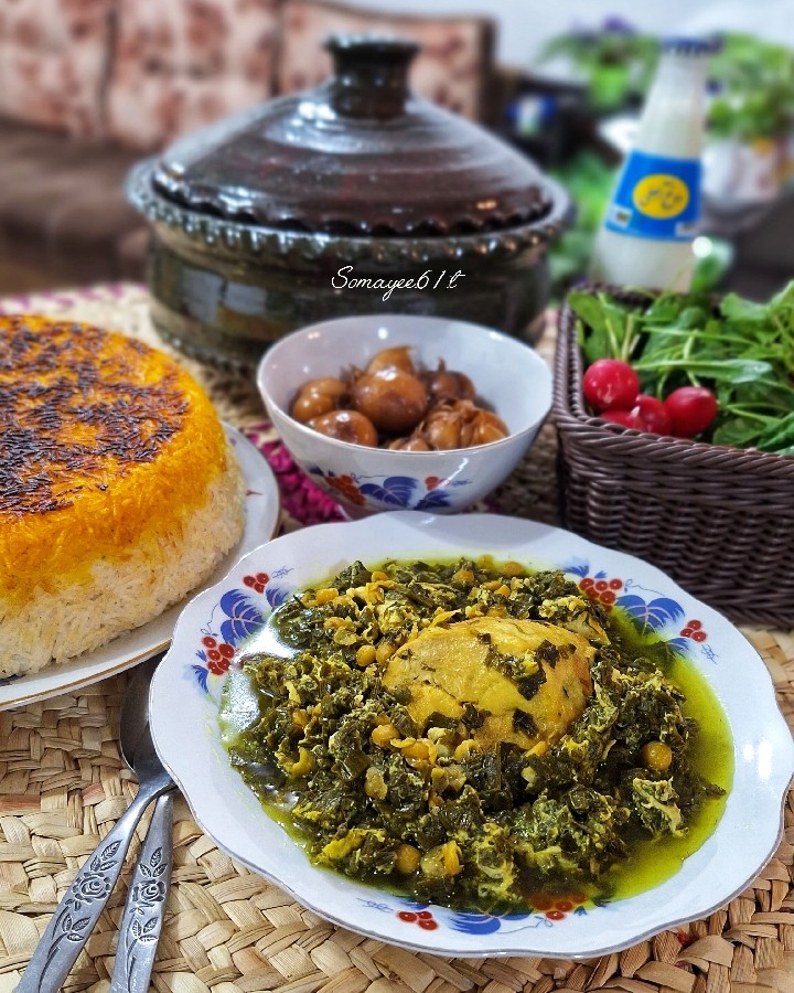 عکس خورش سیر قلیه