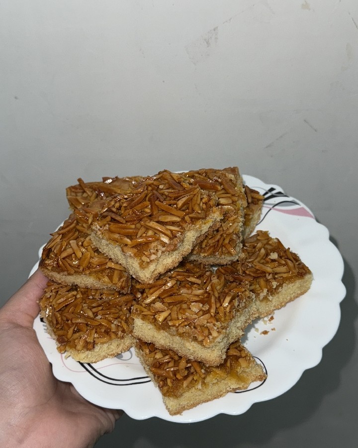 عکس ملکه بادام 