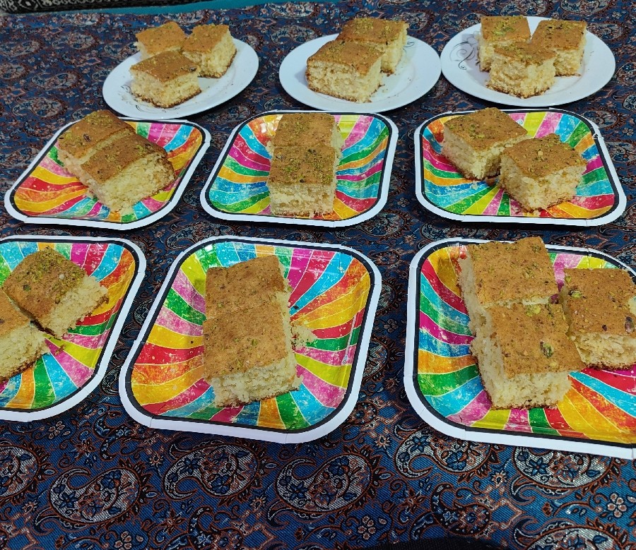 عکس کیک گلاب وزعفران