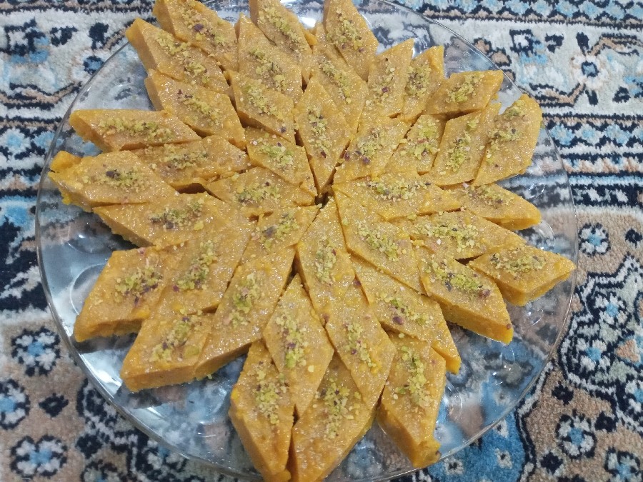 عکس حلوای برنجی زعفرونی با نرمه برنج محلی