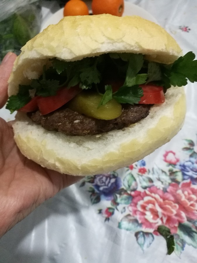 همبرگر گوشت و سویا