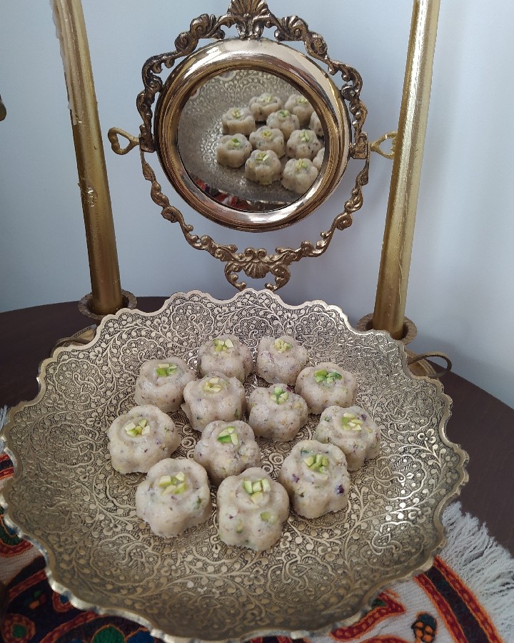 عکس شیرینی نارگیلی شیری (بدون فر)