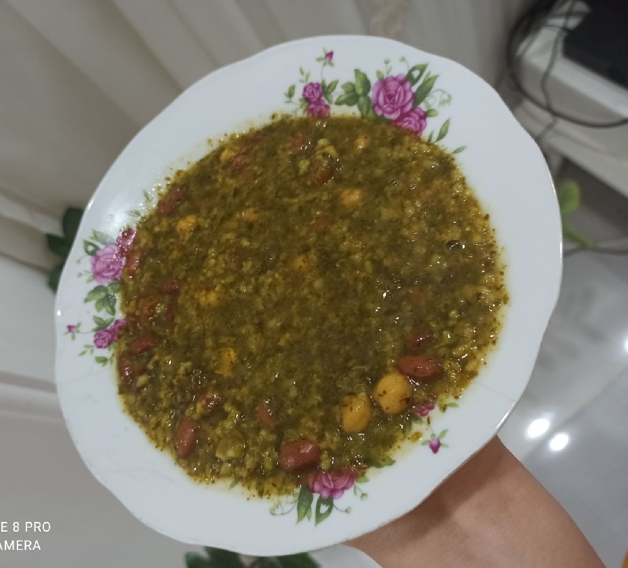 عکس آش سبزی گیلانی
