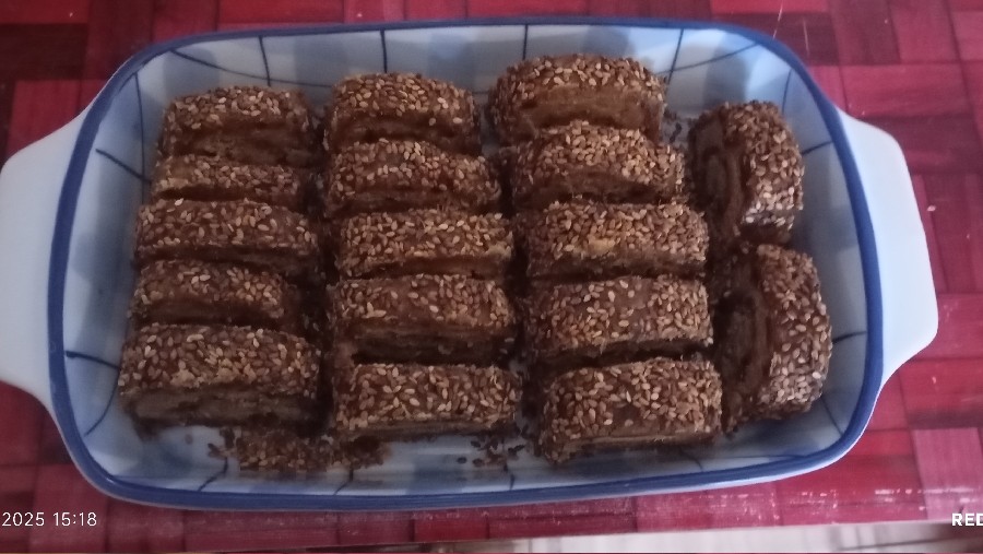 عکس اینم رولت خرمایی پر انرژی افطار ما جای همه ی دوستان ???