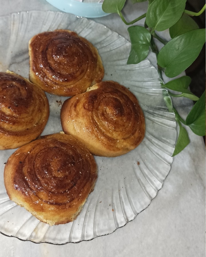 عکس نان رول شیرمال دارچینی