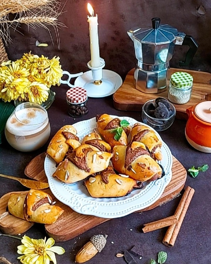 عکس نان دو رنگ مغزدار