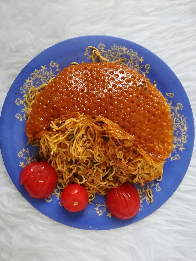 عکس ماکارونی رشته ای.