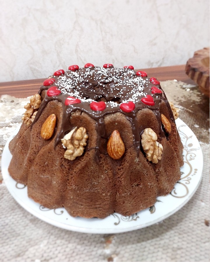 عکس کیک شکلاتی و گردویی