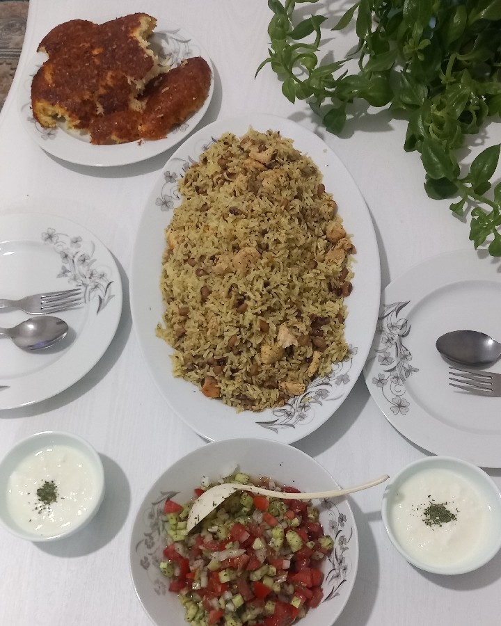 عکس پلو لوبیاچشم بلبلی با مرغ