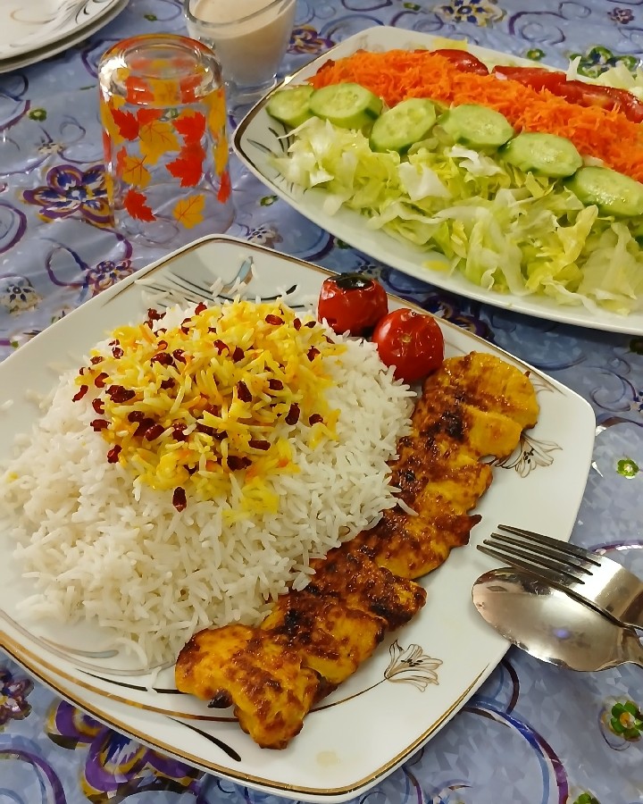 عکس ناهار مهمونی دوستانه