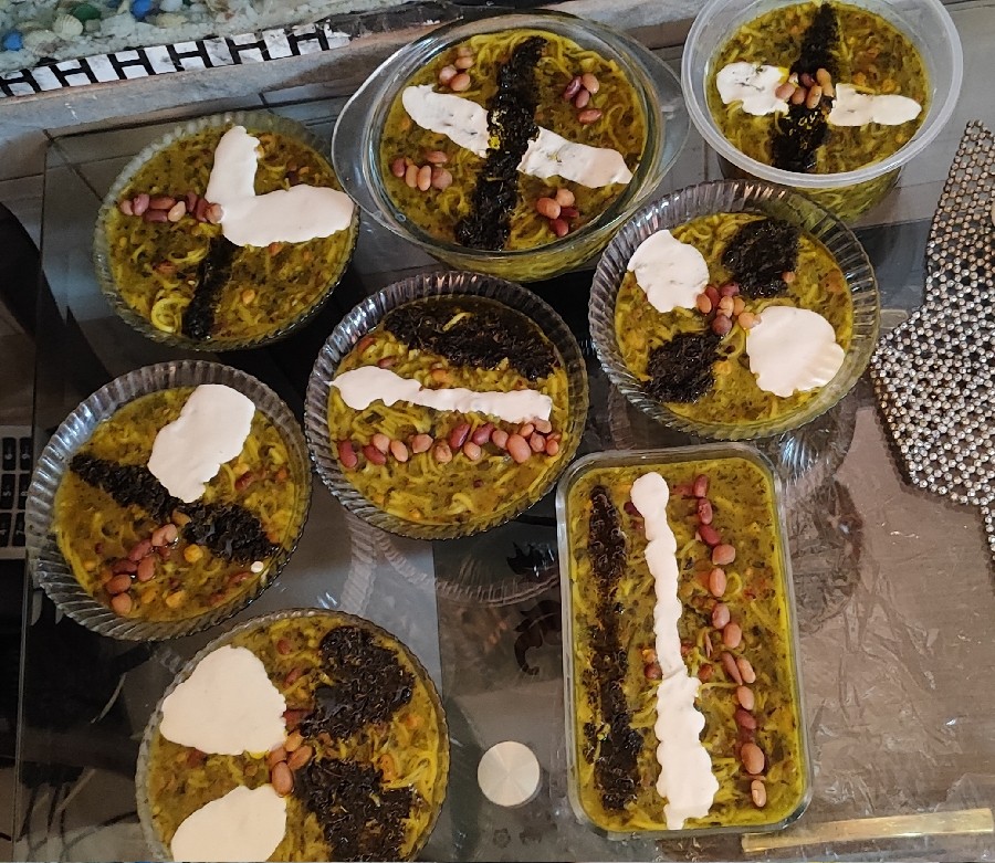 عکس اش پشت پا مسافر