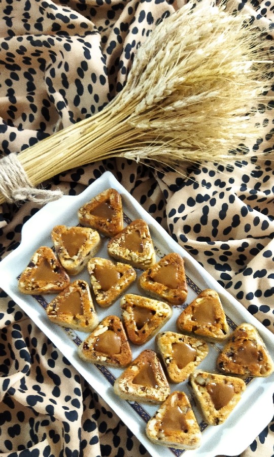 عکس شیرینی ساوارین بادومی