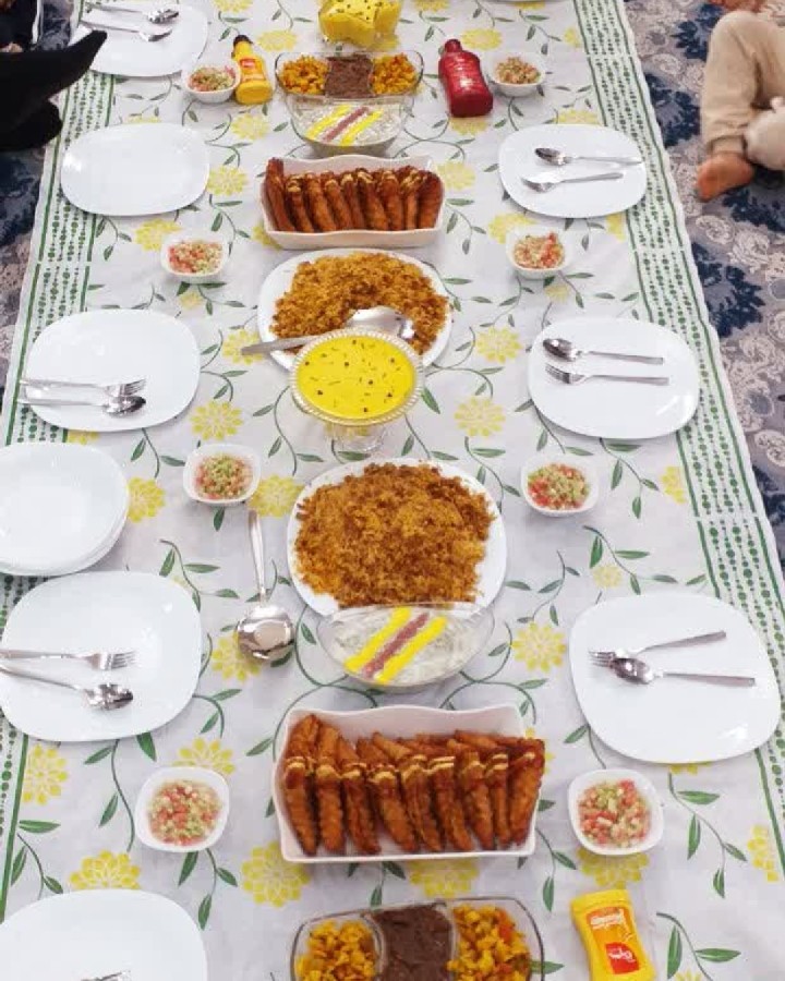 عکس سفره میهمانی