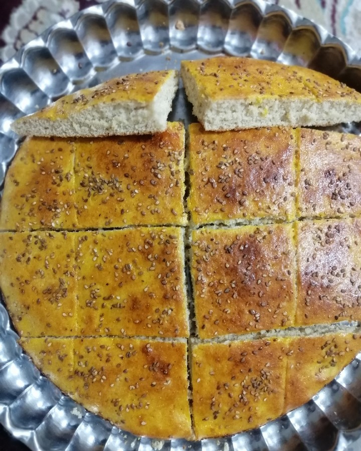عکس نان خانگی!
چشمهایت را ببند و عطر نان تازه را حس کن! 