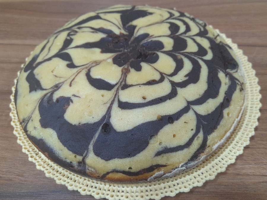 عکس کیک زبرا با مغزکشمش