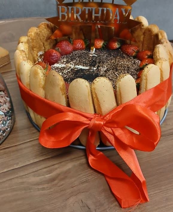 عکس شارلوت تیرامیسو