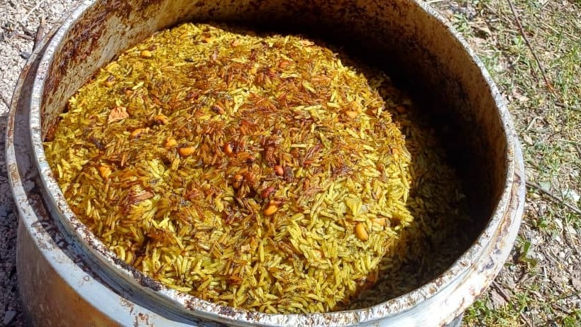 عکس پخت دمپخت کازرونی در طبیعت