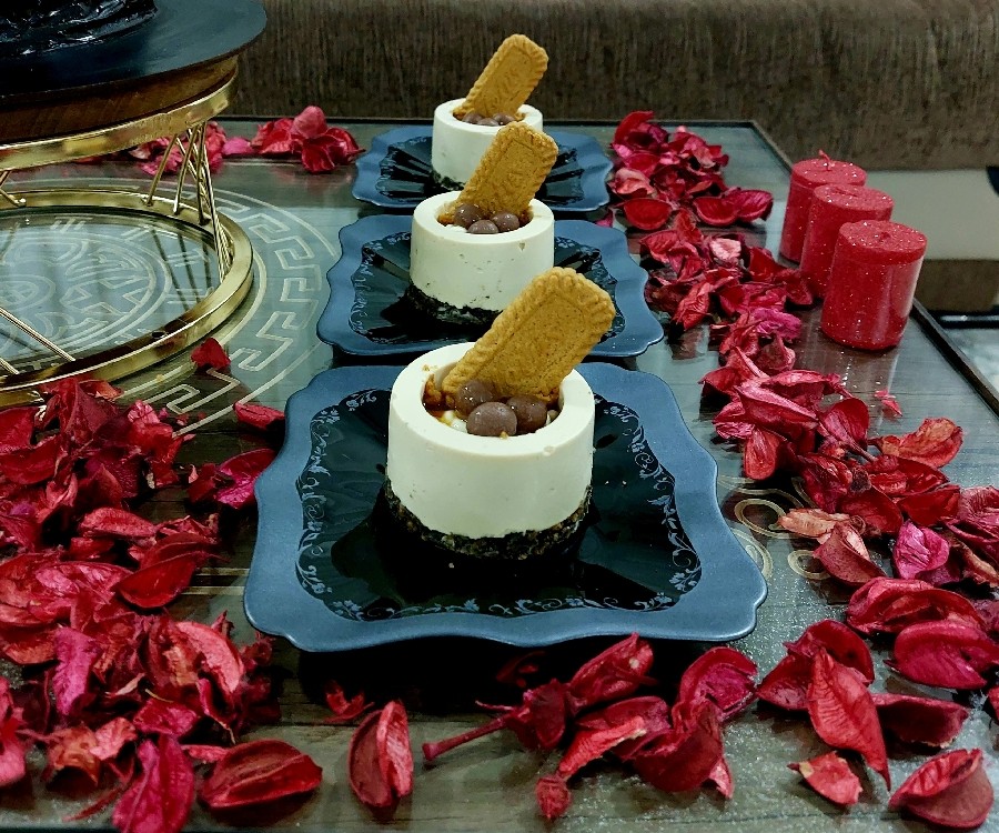 عکس چیز کیک لوتوس