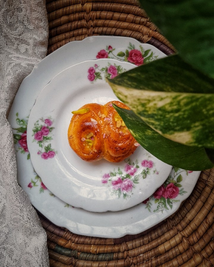 عکس نان گل محمدی