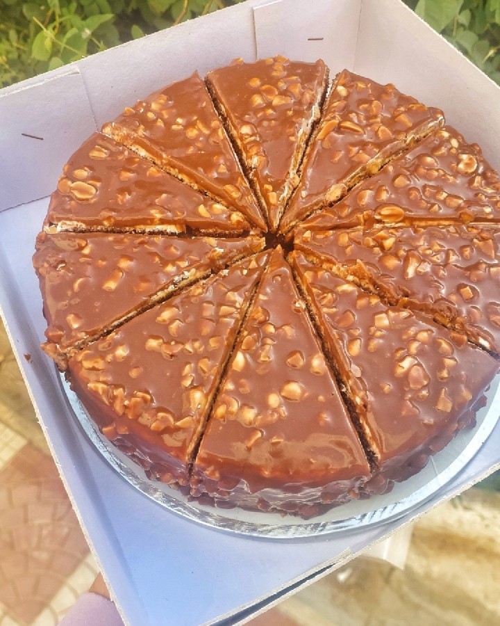 عکس کیک اسنیکرز 