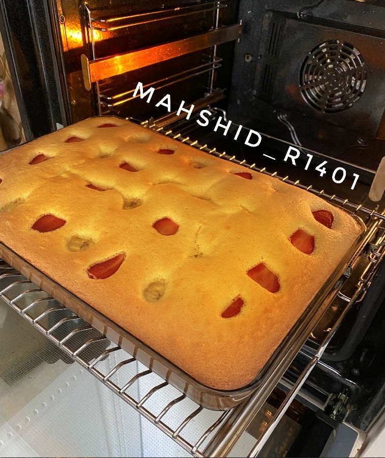 عکس کیک توت فرنگی