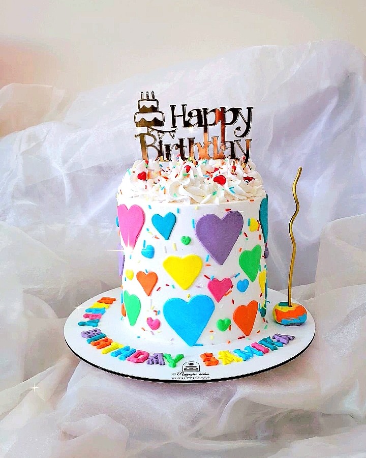عکس کیک زنونه رنگین کمانی
