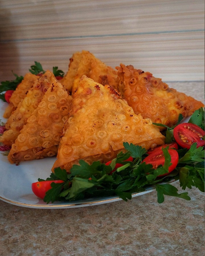 عکس سمبوسه پیتزایی
