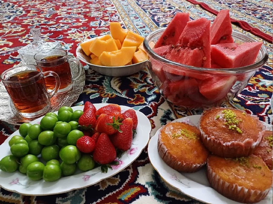 عکس کیک توت فرنگی