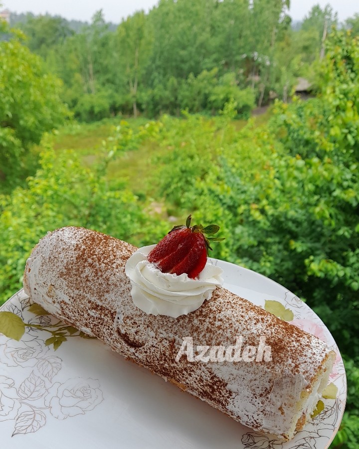 عکس رولت خامه‌ای ?