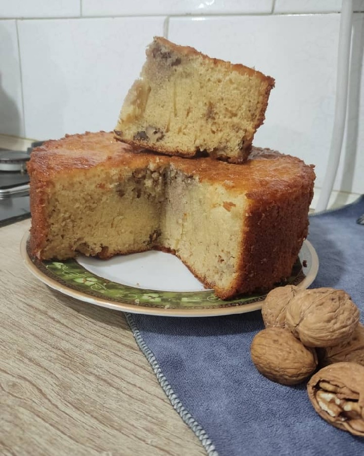 عکس کیک موز و گردو