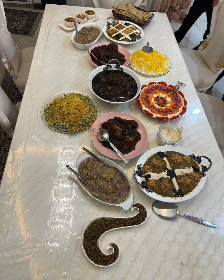 عکس خوراک زبان،کشک بادمجان،قرمه سبزی،فسنجان،باقالی پلو،سالاد اندونزی