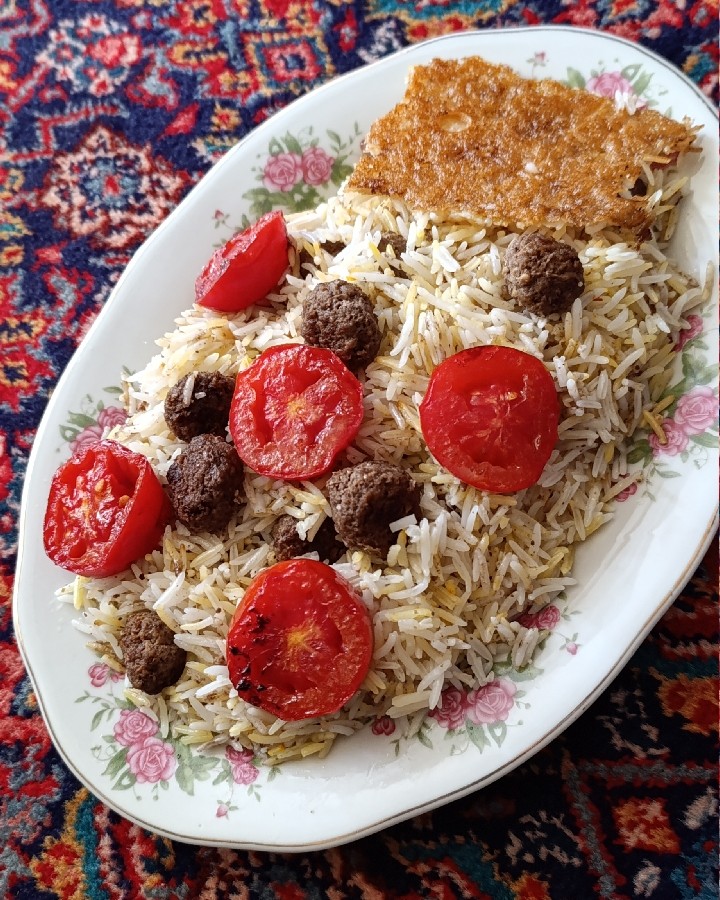 عکس سماق پلو.    ماکارانی بامرغ